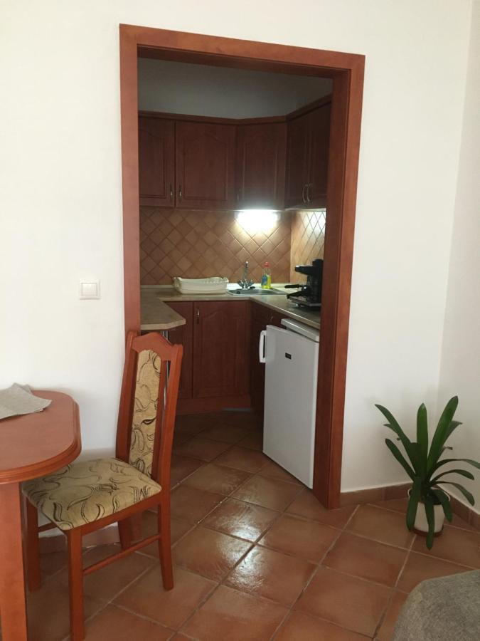 Noemi Apartman Hajduszoboszlo Exterior photo